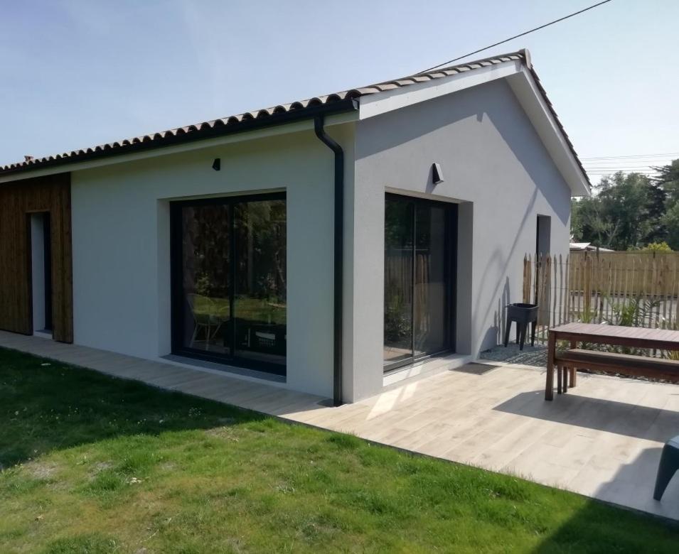 Charmante Maison Neuve Au D'hourtin